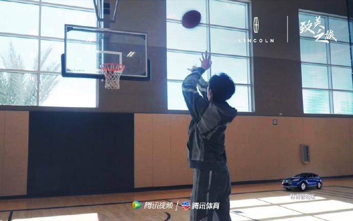 同时