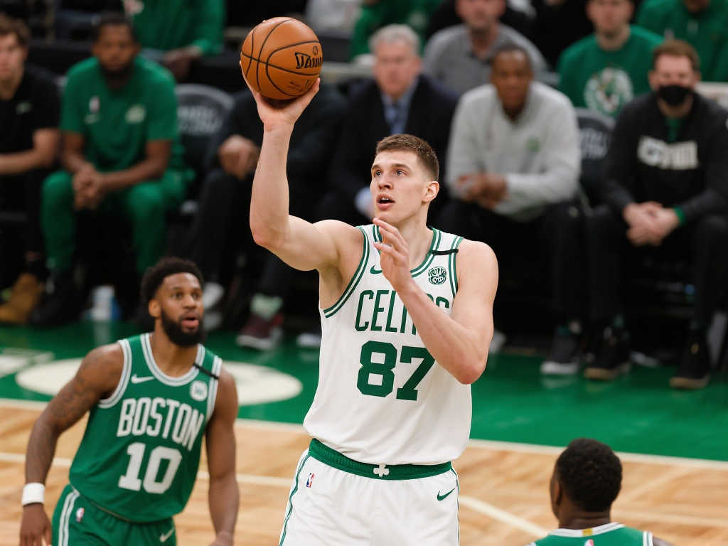 而本赛季在 而本赛季在