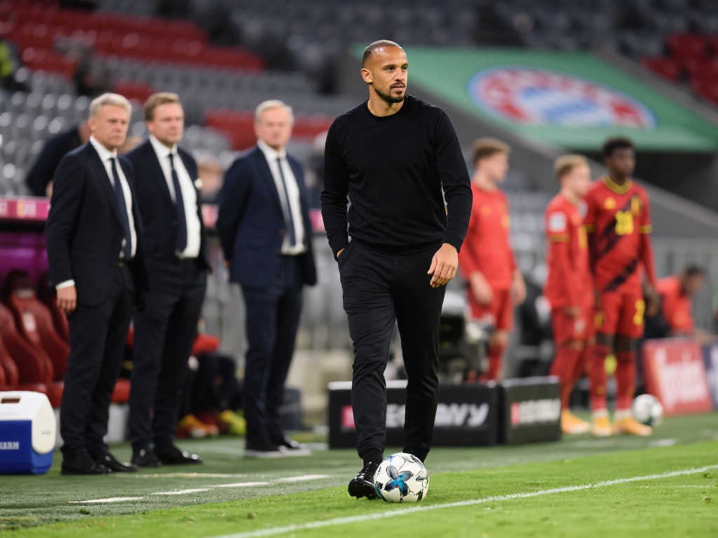 周边产品销 周边产品销